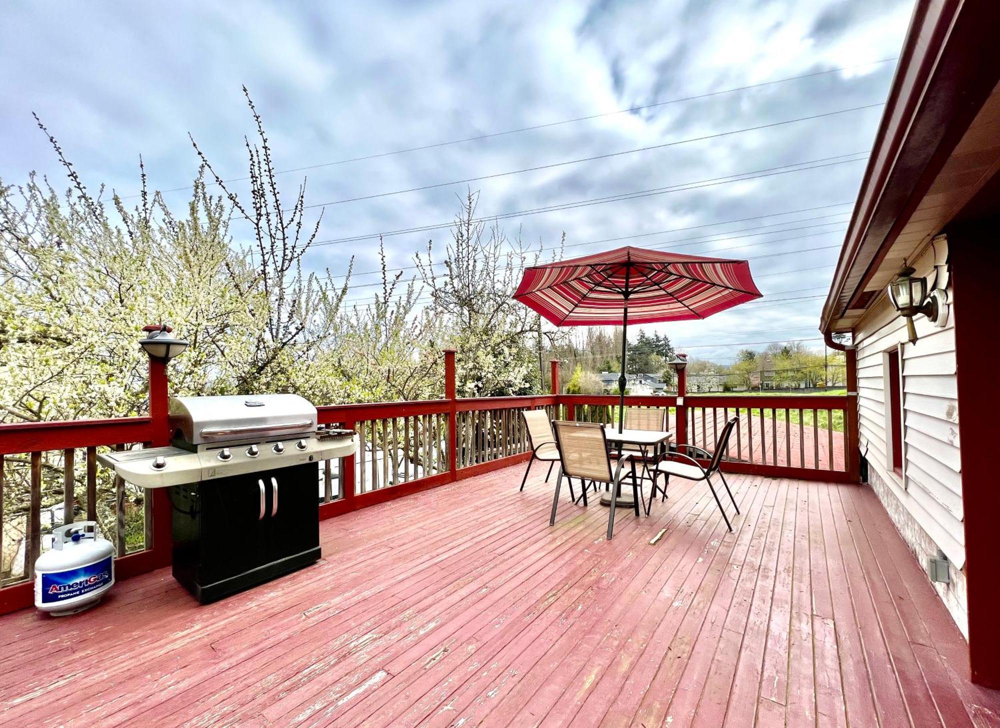 Seattle Home With 2 Bedrooms A King Bed Queen Bed And An Extra Sofa Bed Located 10 Minutes From Seatac Airport And 20 Minutes From Downtown Εξωτερικό φωτογραφία