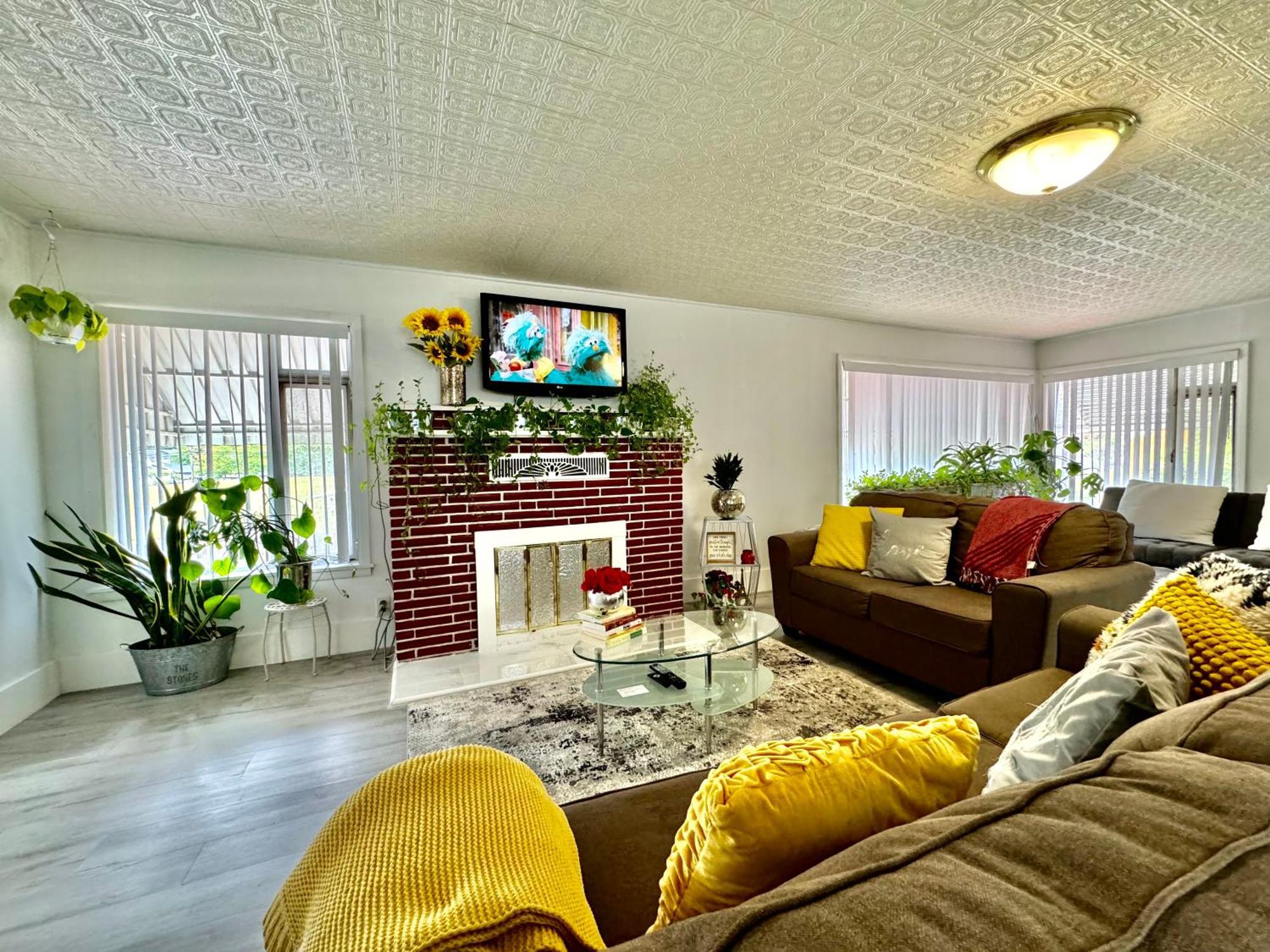 Seattle Home With 2 Bedrooms A King Bed Queen Bed And An Extra Sofa Bed Located 10 Minutes From Seatac Airport And 20 Minutes From Downtown Εξωτερικό φωτογραφία