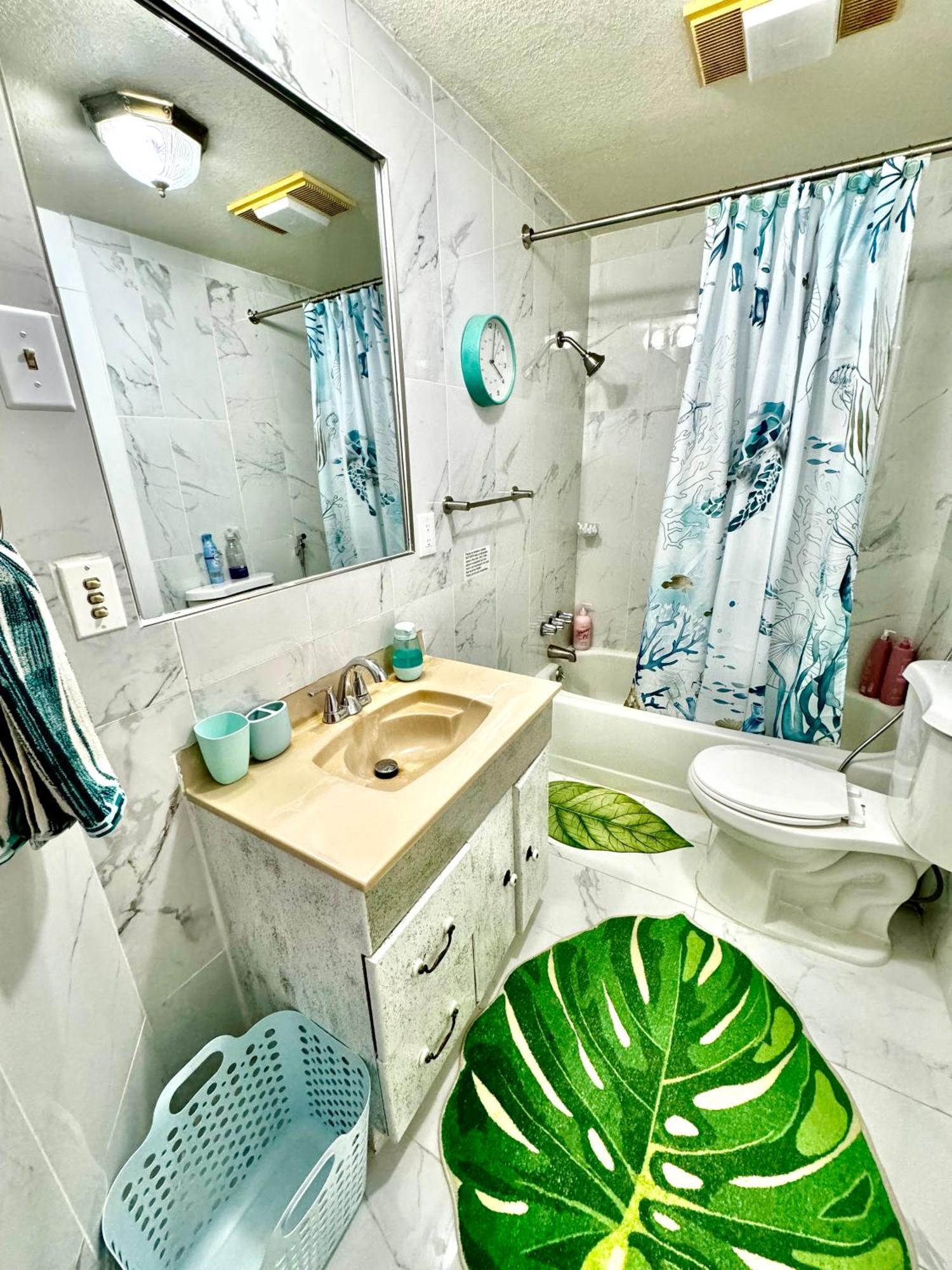Seattle Home With 2 Bedrooms A King Bed Queen Bed And An Extra Sofa Bed Located 10 Minutes From Seatac Airport And 20 Minutes From Downtown Εξωτερικό φωτογραφία