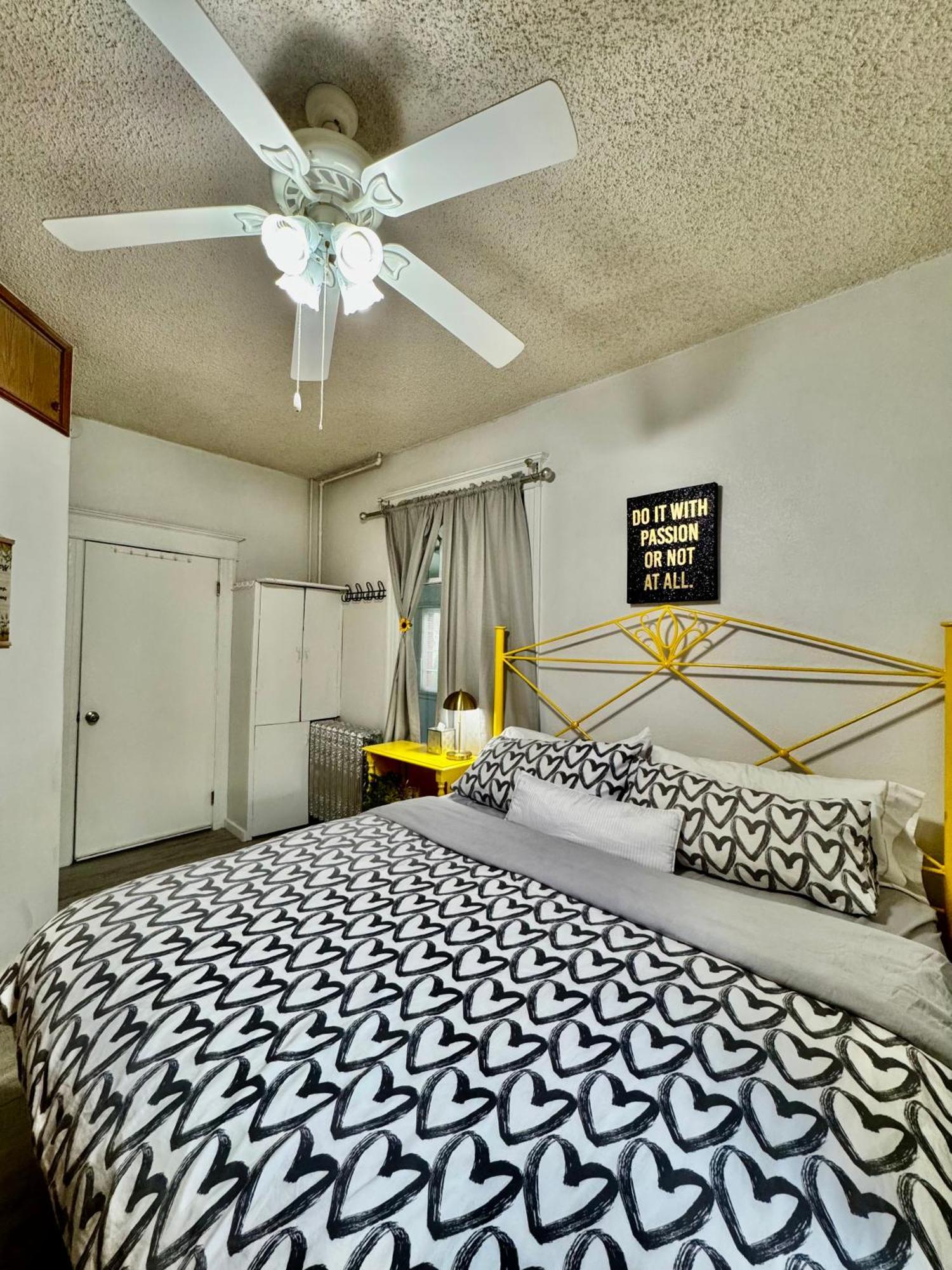 Seattle Home With 2 Bedrooms A King Bed Queen Bed And An Extra Sofa Bed Located 10 Minutes From Seatac Airport And 20 Minutes From Downtown Εξωτερικό φωτογραφία