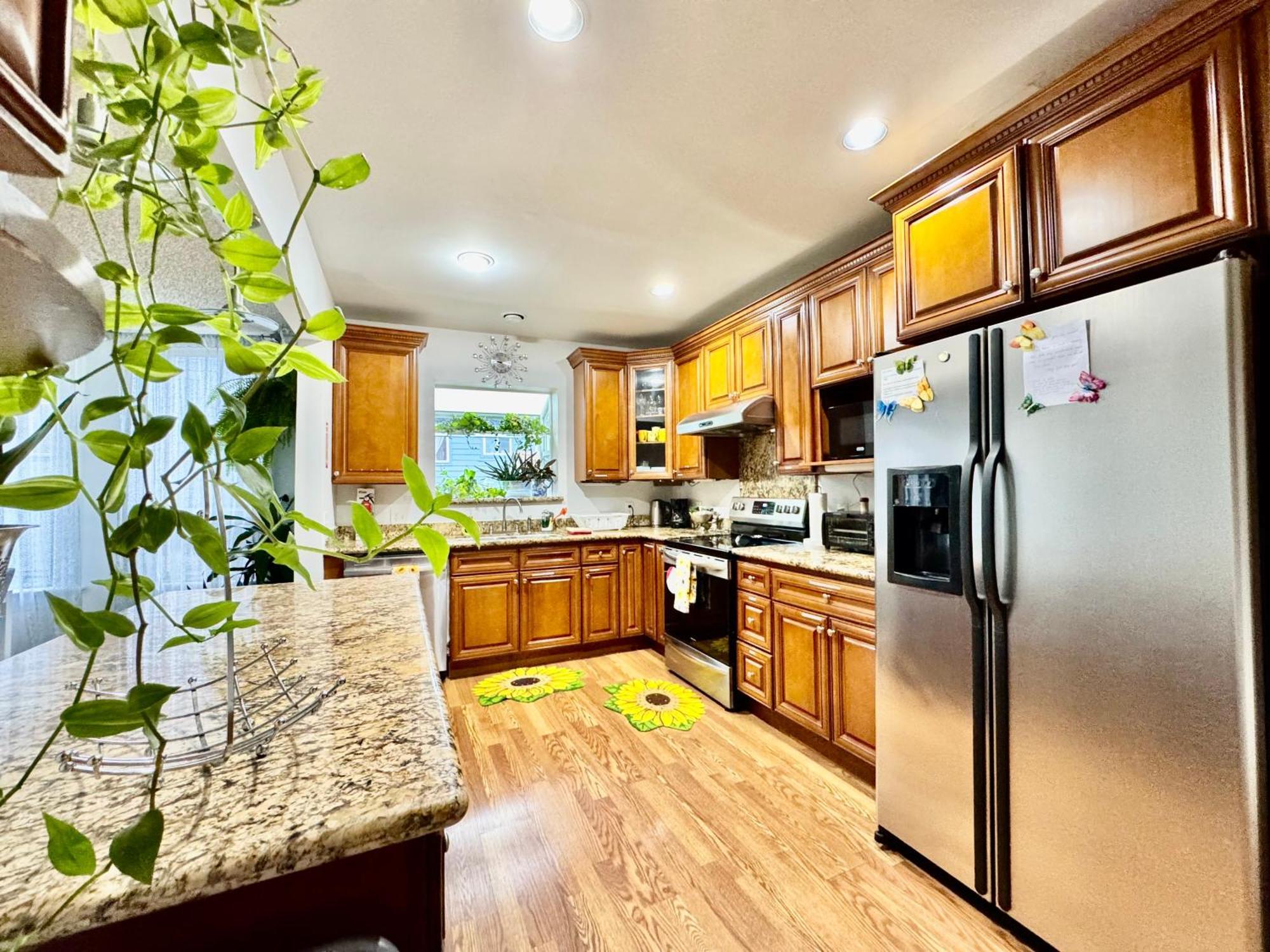 Seattle Home With 2 Bedrooms A King Bed Queen Bed And An Extra Sofa Bed Located 10 Minutes From Seatac Airport And 20 Minutes From Downtown Εξωτερικό φωτογραφία