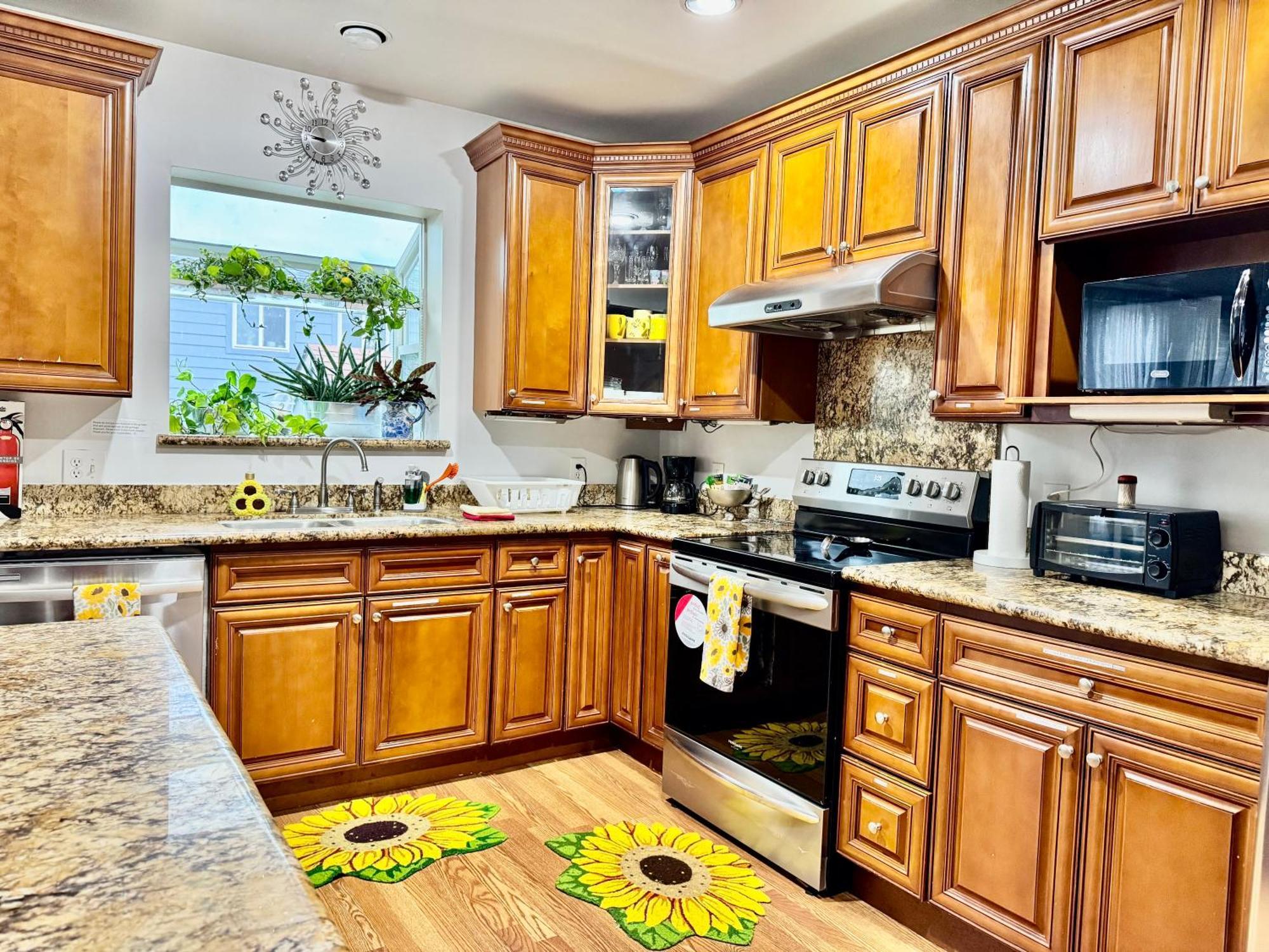 Seattle Home With 2 Bedrooms A King Bed Queen Bed And An Extra Sofa Bed Located 10 Minutes From Seatac Airport And 20 Minutes From Downtown Εξωτερικό φωτογραφία